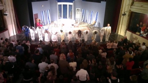 Teatru