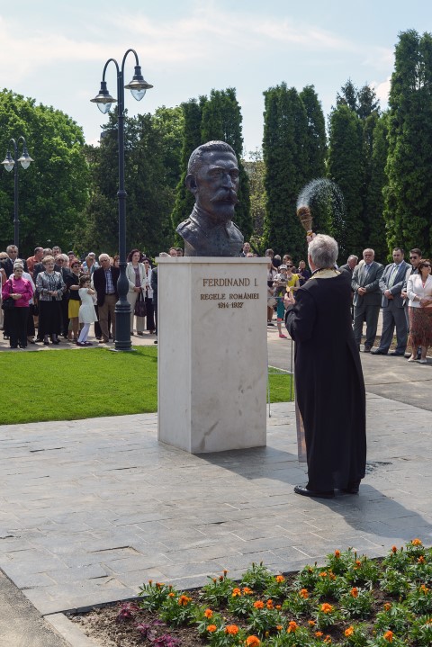 bust6