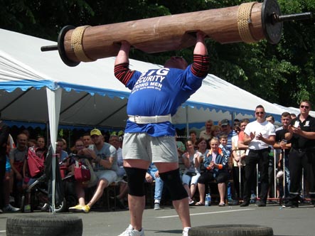 strong man11