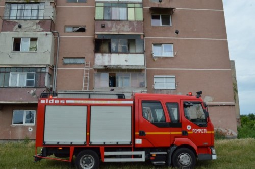 incendiu garsoniera strada IonGhica (11)