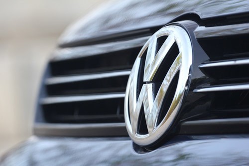 Volkswagen-front-badge_18