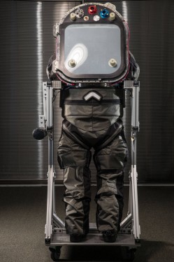 astronaut2