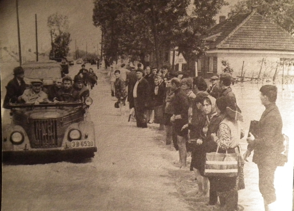 Ceausescu1