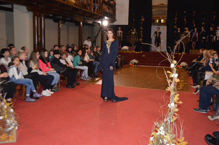 moda1