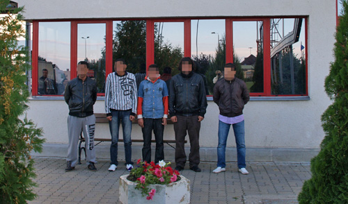 Trei palestinieni, un marocan şi un algerian – aproape de unguri