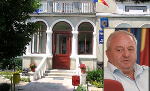 Cine pleacă şi cine rămâne în Primăria Negreşti