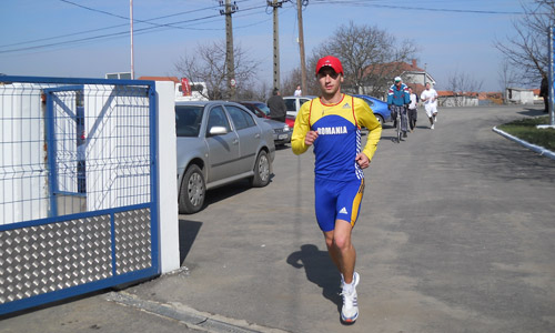 Aproape 5 km parcurşi în 17 minute, la Maratonul Apei