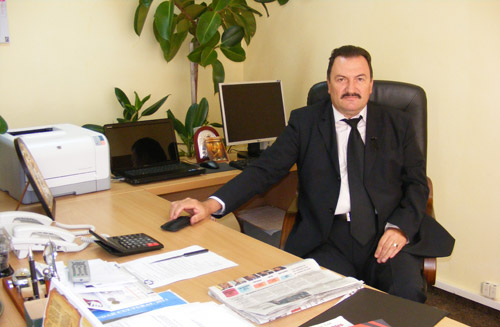La taifas cu directorul Bibliotecii Judeţene, Mircea Ardelean