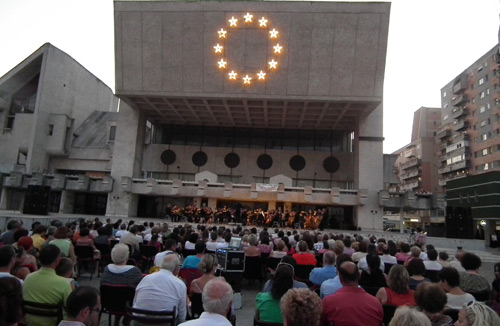 Concert simfonic de excepție, în Piața “25 Octombrie” (foto+video)