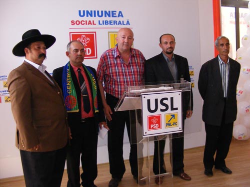 Reprezentații romilor din municipiul și județul Satu Mare îi sprijină pe dr. Coica și pe Adrian Ștef la locale