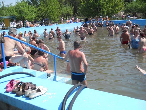 Bazinul din fostele Tabere, Saint Tropez-ul pensionarilor sătmăreni