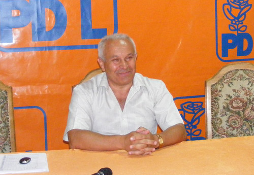 Holdiş a demisionat din funcţia de preşedinte al PDL Satu Mare. Începe războiul pentru şefia partidului