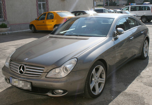 Mercedes Benz de 60.000 euro, furat din Italia