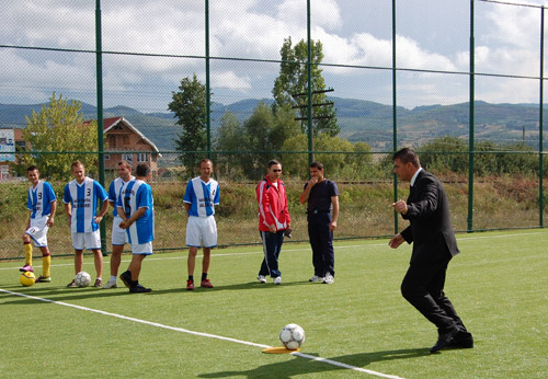 Adrian Ștef a participat la deschiderea oficială a bazei sportive de la Vama Adrian Ștef a participat la deschiderea oficială a bazei sportive de la Vama