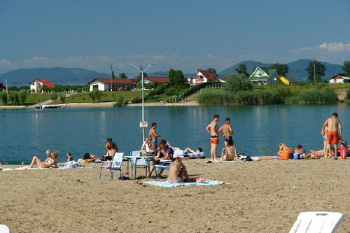 Un bărbat s-a înecat în balastiera din Apa