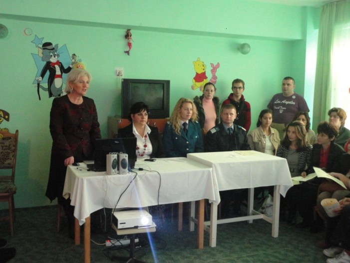 ”Școala pentru părinți” la creșa ”Prichindelul”