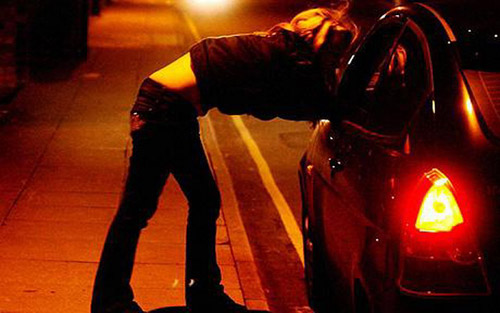 Pensionarii le-au pus gând rău prostituatelor din oraş