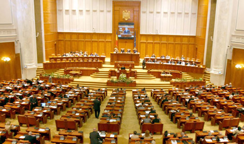 Cum se distribuie mandatele de senator și deputat la alegerile din 9 decembrie