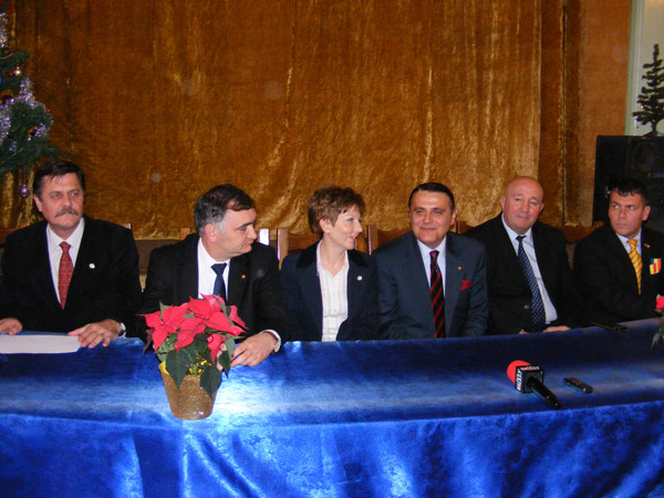 A fost inaugurat Centrul Judeţean de Excelenţă de la Eminescu