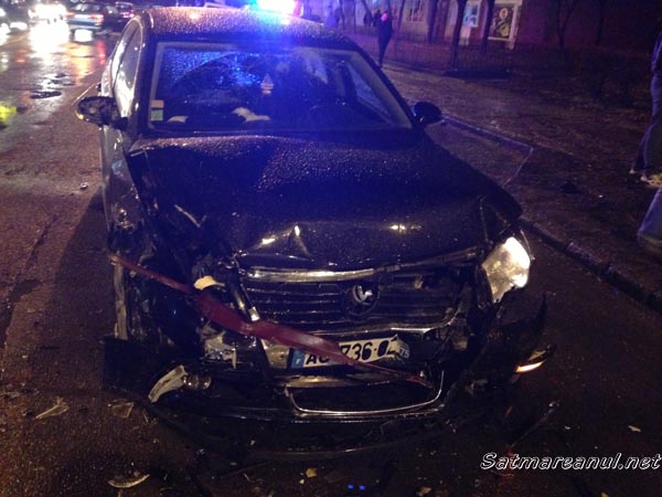 4 mașini implicate într-un accident lângă magazinul Billa (galerie foto)