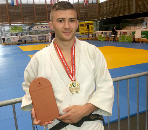 Medalie de aur pentru Marian Halas la Turneul internaţional de judo din Austria Medalie de aur pentru Marian Halas la Turneul internaţional de judo din Austria