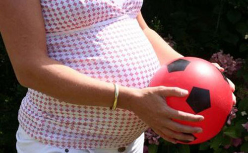 Minoră de 14 ani, însărcinată în luna a treia