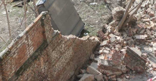 ACCIDENT DE MUNCĂ: Muncitor prins sub dărâmături