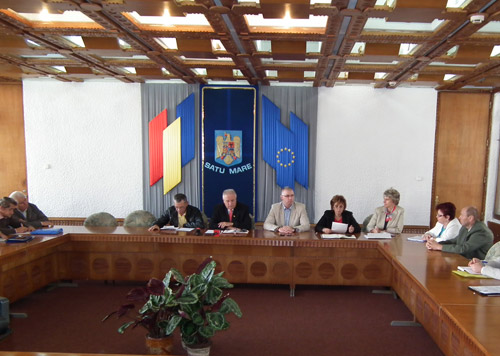 A-nnebunit lupu. Mircea Marian cere înfiinţarea „Patrulelor de pensionari”