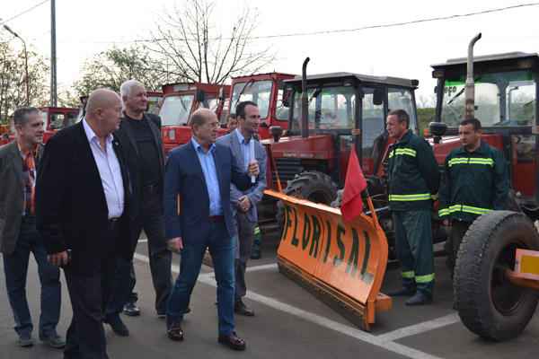 Primarul a verificat utilajele de deszăpezire ale Florisalului