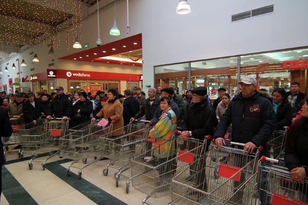 Auchan Satu Mare şi-a deschis azi porţile