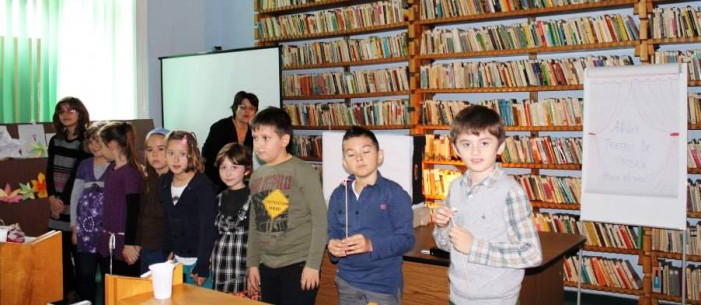 „Atelier de teatru de umbre” la Biblioteca Judeţeană