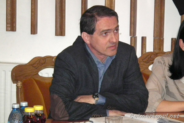 Adrian Albu supărat pe primarul Dorel Coica