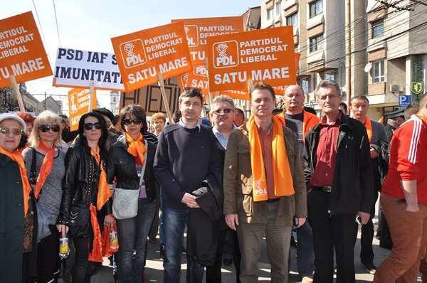 Democrat-liberalii sătmăreni la mitingul anti-USL de la Cluj