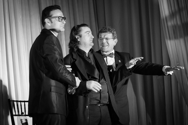 Trei actori sătmăreni pe scena teatrului din Chicago