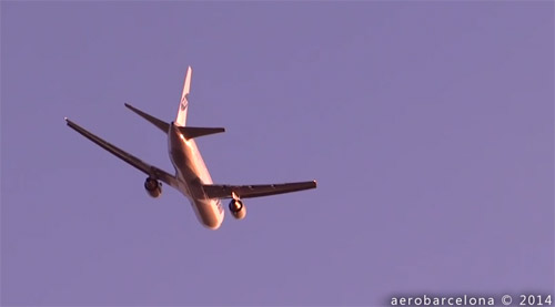 Două avioane, gata să se ciocnească pe aeroportul din Barcelona (video)