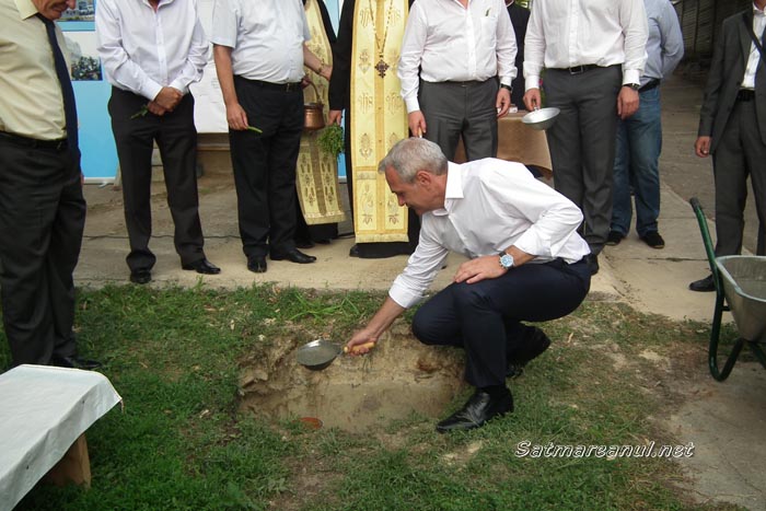 Liviu Dragnea a pus piatra de temelie a noii primării din Tășnad (foto)