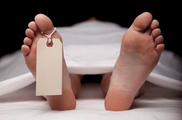 Cadavrul unui bărbat, descoperit într-un bloc din Micro 17