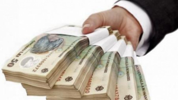 32.000 de tineri români vor beneficia de fonduri europene pentru a-și începe propria afacere