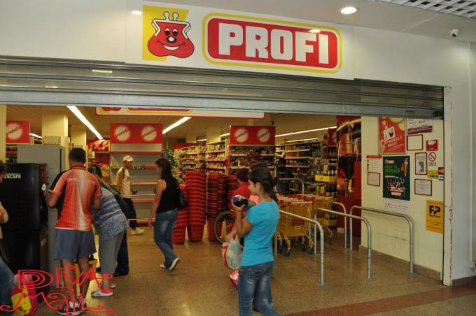 Profi a deschis două magazine la Satu Mare