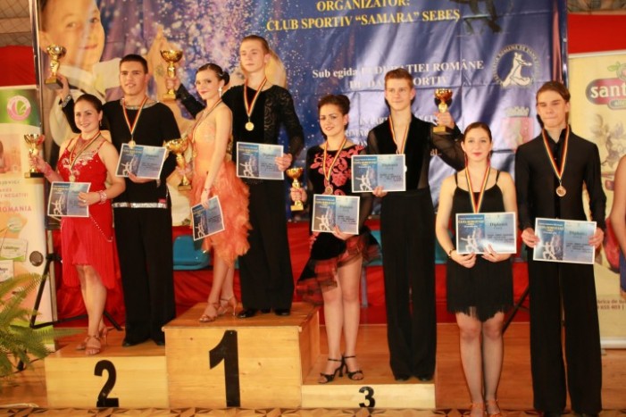 Perechea Alex Pandi-Cristina Roman a participat la concursul de dans sportiv „Cupa Sebeșului”