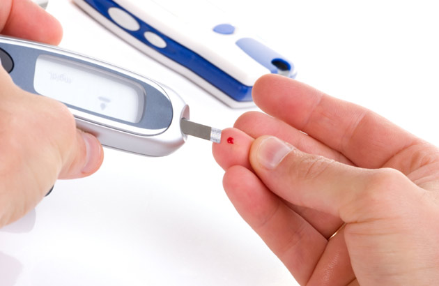 Diabetologii din mediul privat, dispuşi să ajute Spitalul Judeţean