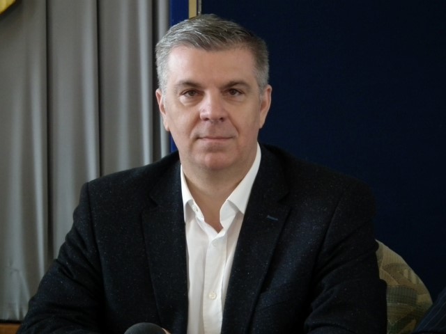 Valeriu Zgonea: „Pălinca produsă în gospodării trebuie scutită de accize”