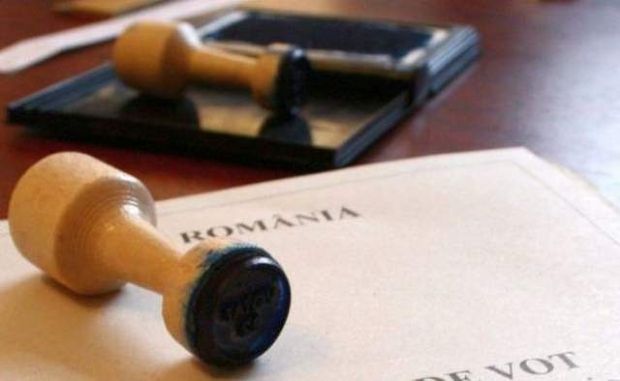 România își alege președintele România își alege președintele