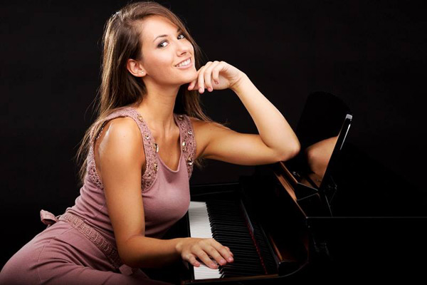 Sătmăreanca Alexandra Prodaniuc va susține un recital de pian la ICR Viena