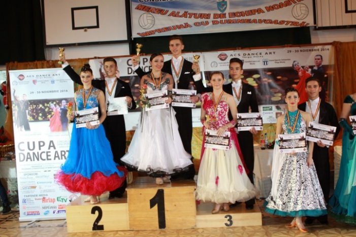 Perechea Laurențiu Ocian-Oana Iagher, locul III la Concursul național de dans sportiv de la Târgu Mureș