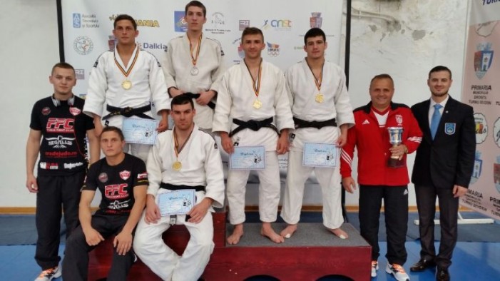 Judoka de la CSM Satu Mare au cucerit în acest an 41 de medalii naționale și internaționale