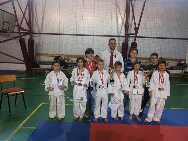 Secția de karate a CSM Satu Mare inițiază o nouă grupă de începători, dedicată  copiilor
