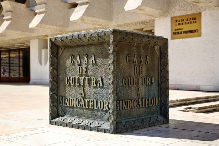 Spectacolul „Unchiul și nepotul” la Casa de Cultură a Sindicatelor Satu Mare