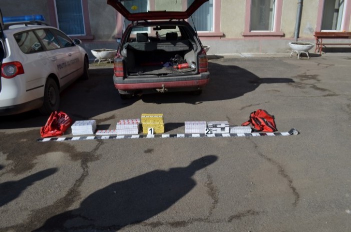 Țigări de contrabandă descoperite în mașina unui sătmărean (Foto)