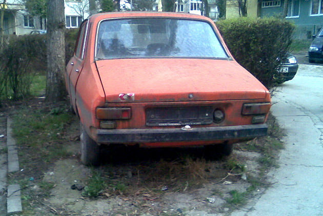 Vânătoare de mașini abandonate în municipiul Satu Mare
